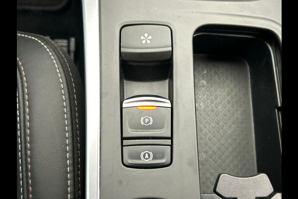 Renault Mégane Estate 1.6 E-Tech Plug-In Hybrid 160 | Origineel NL | Carplay | Leder | Navigatie | Camera | Stoel/stuurverwarming