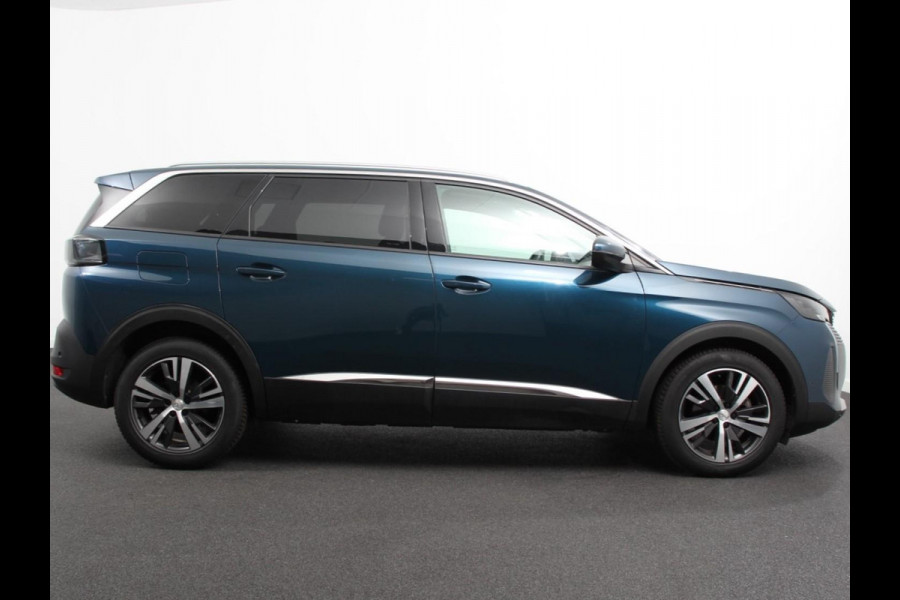 Peugeot 5008 1.2 PureTech 130pk Automaat Allure Pack 7-zits Navigatie Apple Carplay/Android Auto Climate Control Cruise Control Virtual cockpit PDC VA + Camera Zonneschermen achter Keyless Go Full LED  18” LM Velgen