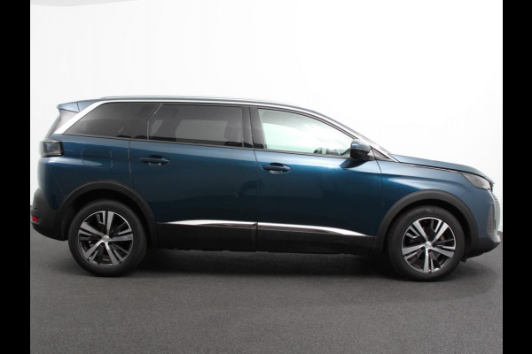Peugeot 5008 1.2 PureTech 130pk Automaat Allure Pack 7-zits Navigatie Apple Carplay/Android Auto Climate Control Cruise Control Virtual cockpit PDC VA + Camera Zonneschermen achter Keyless Go Full LED  18” LM Velgen