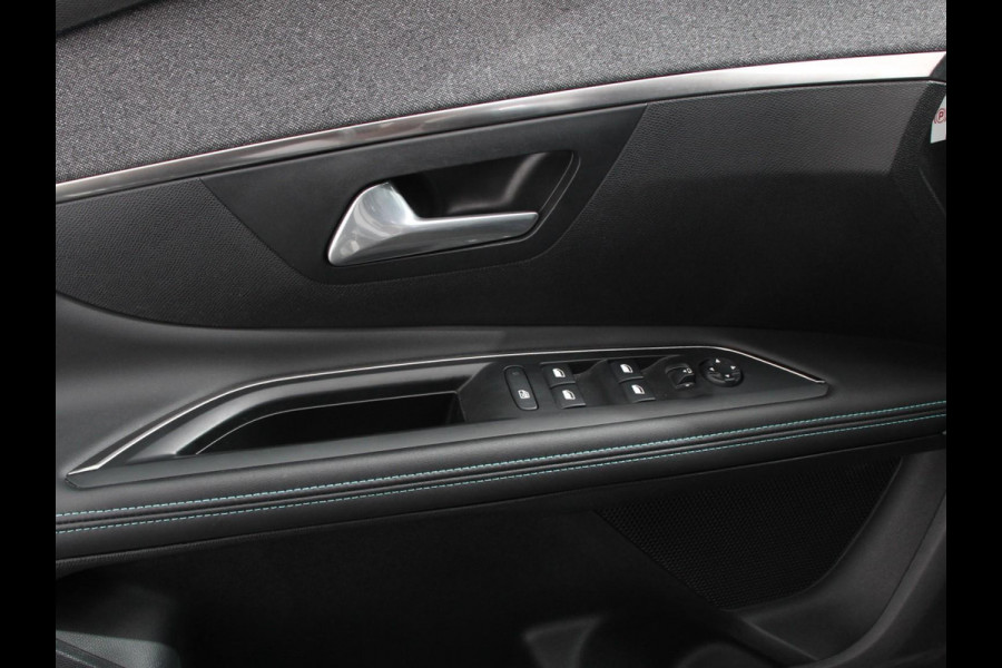 Peugeot 5008 1.2 PureTech 130pk Automaat Allure Pack 7-zits Navigatie Apple Carplay/Android Auto Climate Control Cruise Control Virtual cockpit PDC VA + Camera Zonneschermen achter Keyless Go Full LED  18” LM Velgen