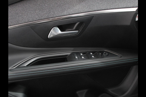 Peugeot 5008 1.2 PureTech 130pk Automaat Allure Pack 7-zits Navigatie Apple Carplay/Android Auto Climate Control Cruise Control Virtual cockpit PDC VA + Camera Zonneschermen achter Keyless Go Full LED  18” LM Velgen
