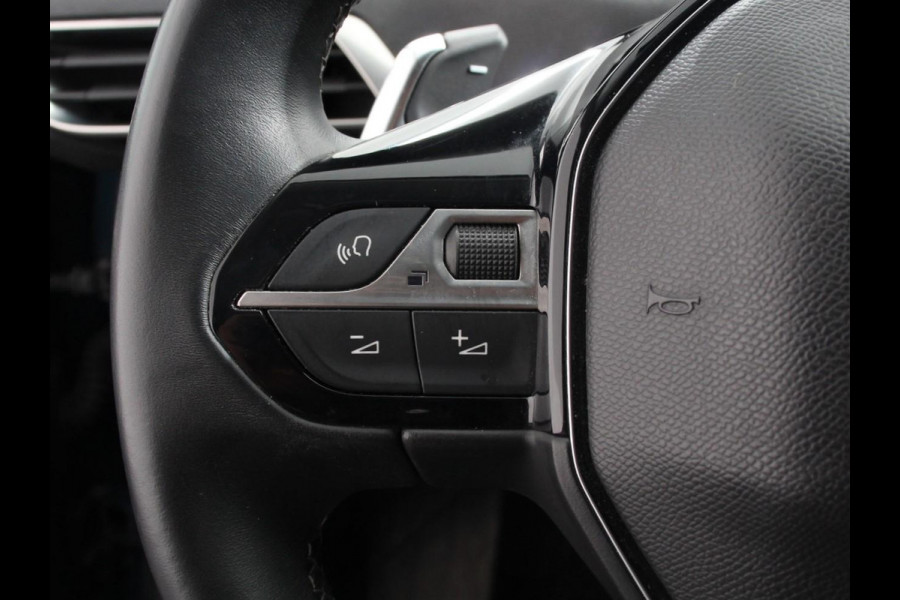 Peugeot 5008 1.2 PureTech 130pk Automaat Allure Pack 7-zits Navigatie Apple Carplay/Android Auto Climate Control Cruise Control Virtual cockpit PDC VA + Camera Zonneschermen achter Keyless Go Full LED  18” LM Velgen