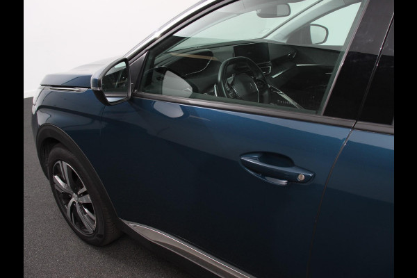 Peugeot 5008 1.2 PureTech 130pk Automaat Allure Pack 7-zits Navigatie Apple Carplay/Android Auto Climate Control Cruise Control Virtual cockpit PDC VA + Camera Zonneschermen achter Keyless Go Full LED  18” LM Velgen