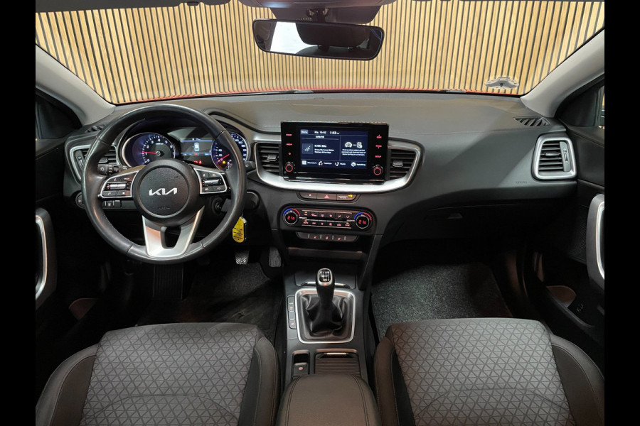 Kia Ceed Sportswagon 1.5 T-GDi DynamicLine|160PK|CARPLAY+ANDROID AUTO|STOEL+STUURVERW|CAMERA|CRUISE+CLIMATE|1e EIGENAAR|INCL.BTW|