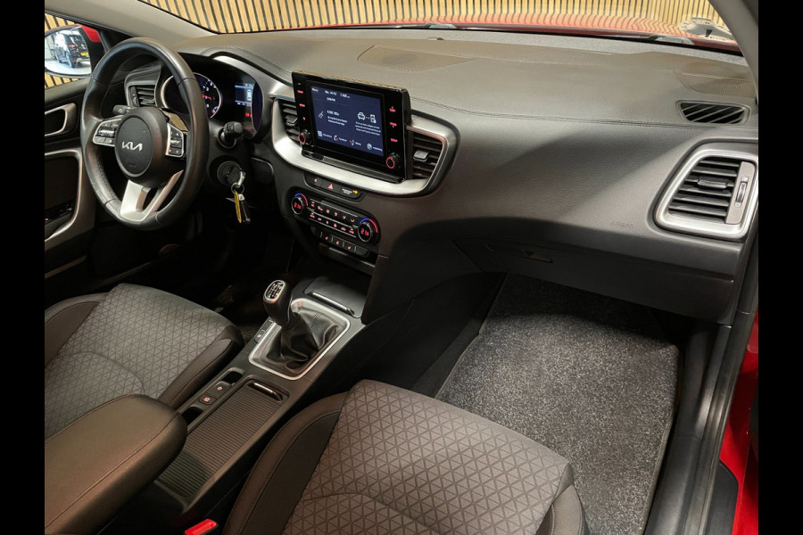 Kia Ceed Sportswagon 1.5 T-GDi DynamicLine|160PK|CARPLAY+ANDROID AUTO|STOEL+STUURVERW|CAMERA|CRUISE+CLIMATE|1e EIGENAAR|INCL.BTW|