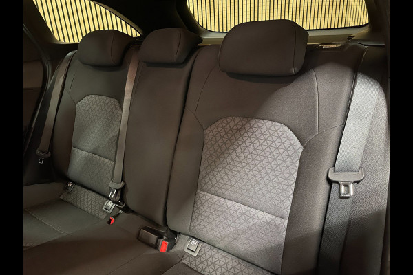 Kia Ceed Sportswagon 1.5 T-GDi DynamicLine|160PK|CARPLAY+ANDROID AUTO|STOEL+STUURVERW|CAMERA|CRUISE+CLIMATE|1e EIGENAAR|INCL.BTW|