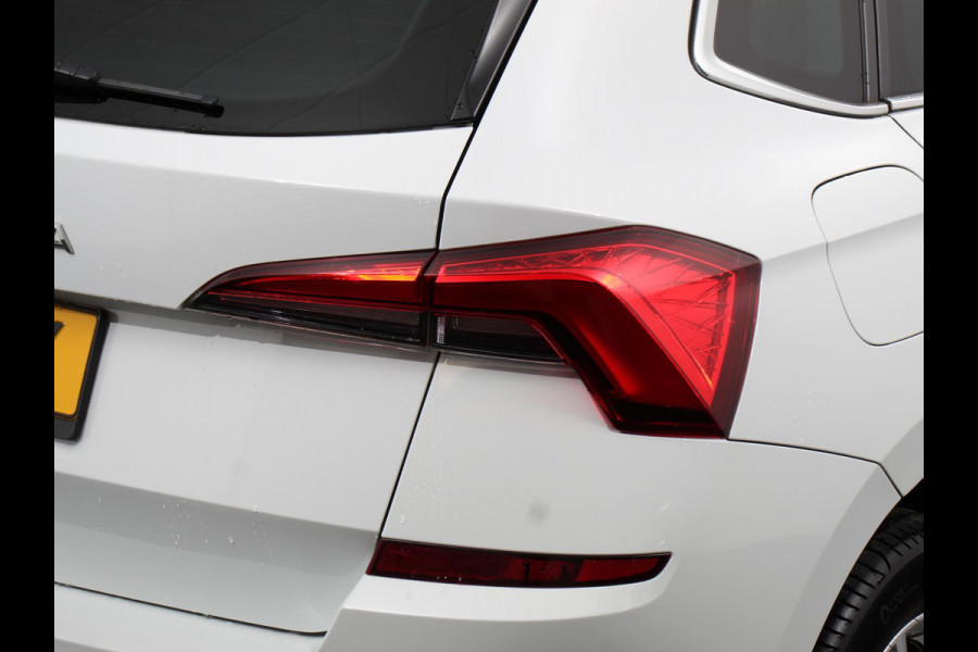 Škoda Kamiq 1.0 TSI 110pk DSG Style Navigatie Apple Carplay/Android auto Parkeersensor achter Cruise Control Verwarmbare voorstoelen Extra getint glas Climate Control Digitale Cockpit
