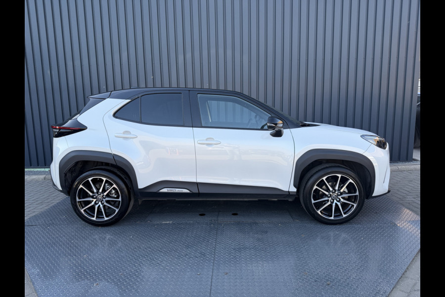 Toyota Yaris Cross 1.5 Hybrid GR Sport / Bi tone | 360 camera | JBL | Head-up | Rijklaar!!!
