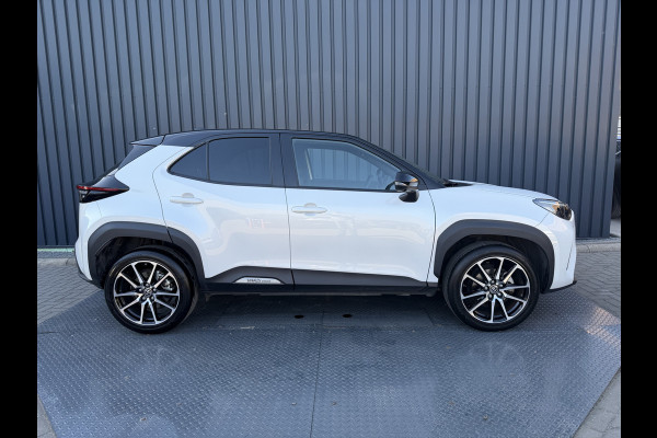 Toyota Yaris Cross 1.5 Hybrid GR Sport / Bi tone | 360 camera | JBL | Head-up | Rijklaar!!!