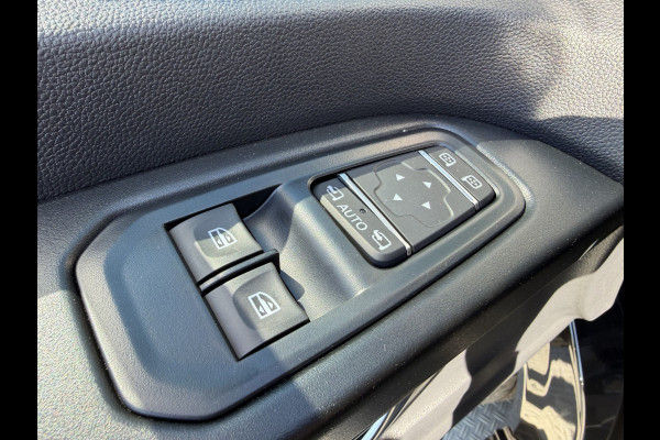 Renault Trafic 2.0 Blue dCi 150 PK NEXT LEVEL EDITION Navi / Camera / Led