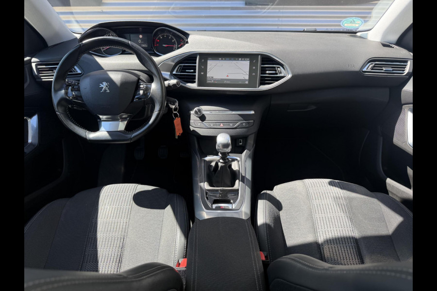 Peugeot 308 SW 1.2 PureTech Allure Navi|Clima|Cruise|Pano|Carplay|PDC V+A|D-riem vv in 2023|N.A.P|APK tot 10-2027