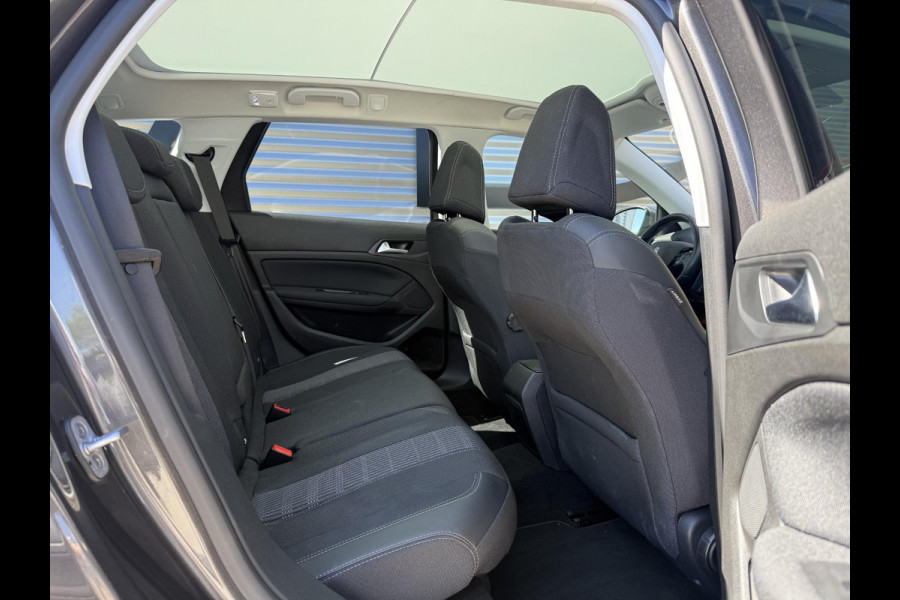 Peugeot 308 SW 1.2 PureTech Allure Navi|Clima|Cruise|Pano|Carplay|PDC V+A|D-riem vv in 2023|N.A.P|APK tot 10-2027
