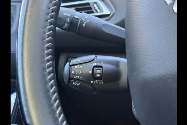 Peugeot 308 SW 1.2 PureTech Allure Navi|Clima|Cruise|Pano|Carplay|PDC V+A|D-riem vv in 2023|N.A.P|APK tot 10-2027