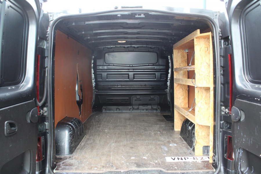 Renault Trafic 2.0 dCi 170 T29 L2H1 Comfort | Trekhaak | Sidebars | 18'' Lichtmetalen Velgen | Airco | Cruise Control |