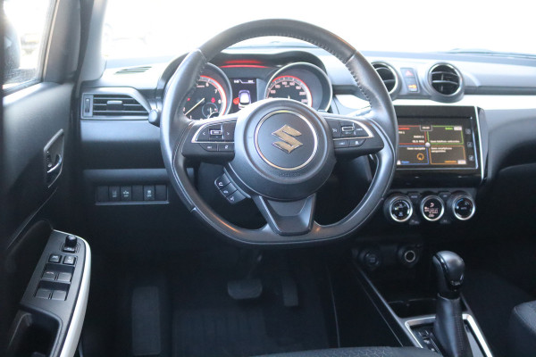 Suzuki Swift 112PK Automaat Stijl Adaptive-cruise/Trekhaak/Camera/Stoelverarming
