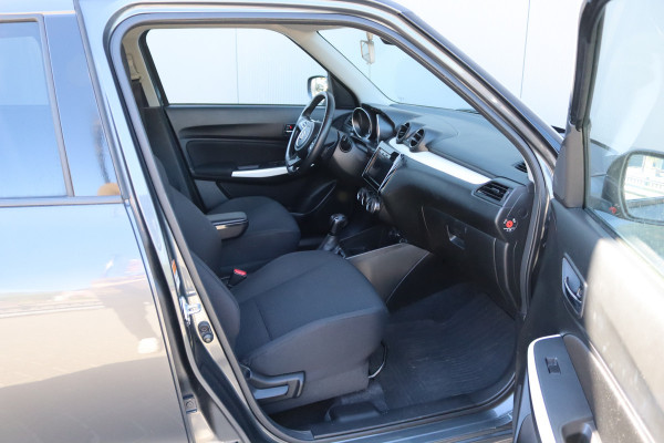 Suzuki Swift 112PK Automaat Stijl Adaptive-cruise/Trekhaak/Camera/Stoelverarming