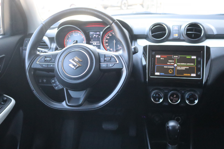 Suzuki Swift 112PK Automaat Stijl Adaptive-cruise/Trekhaak/Camera/Stoelverarming