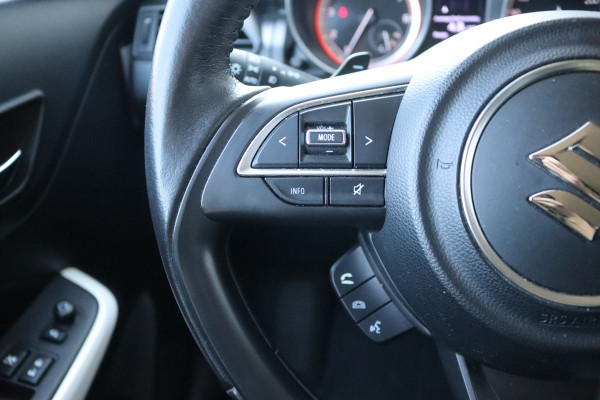 Suzuki Swift 112PK Automaat Stijl Adaptive-cruise/Trekhaak/Camera/Stoelverarming