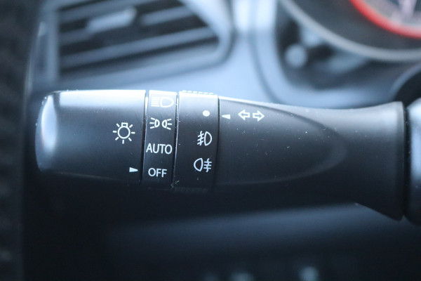 Suzuki Swift 112PK Automaat Stijl Adaptive-cruise/Trekhaak/Camera/Stoelverarming