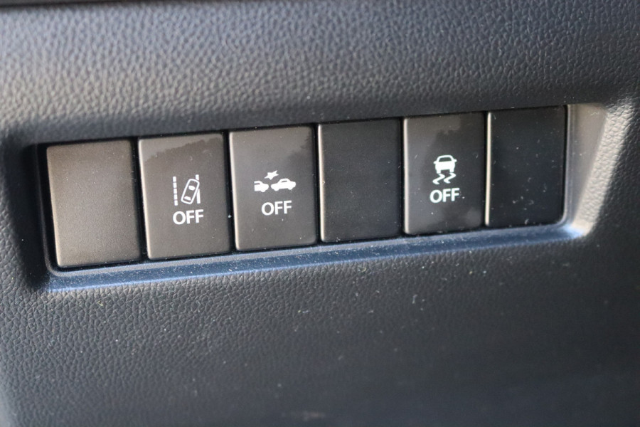 Suzuki Swift 112PK Automaat Stijl Adaptive-cruise/Trekhaak/Camera/Stoelverarming