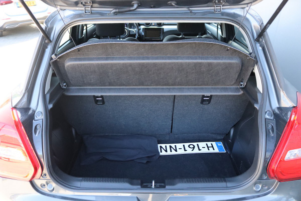 Suzuki Swift 112PK Automaat Stijl Adaptive-cruise/Trekhaak/Camera/Stoelverarming