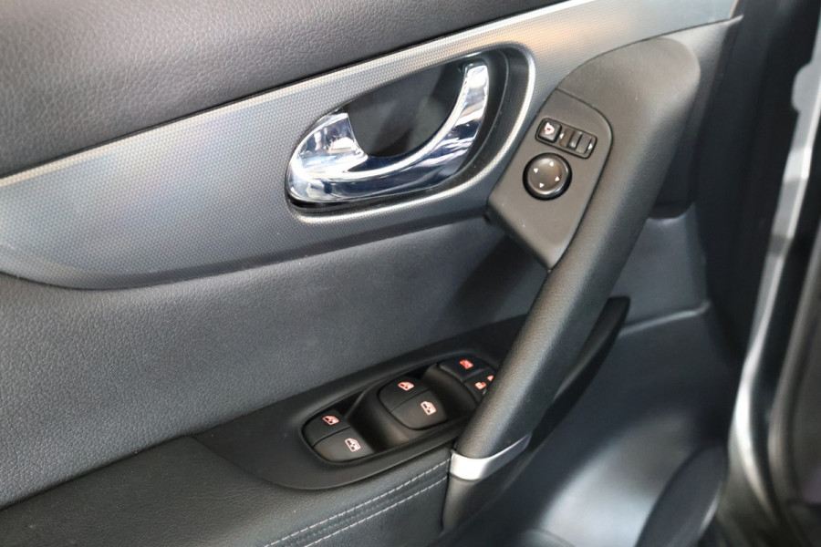 Nissan QASHQAI 1.3 DIG-T Premium Edition AVM NAVI CLIMA PANO CARPLAY 360CAMERA "21