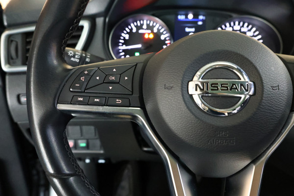 Nissan QASHQAI 1.3 DIG-T Premium Edition AVM NAVI CLIMA PANO CARPLAY 360CAMERA "21