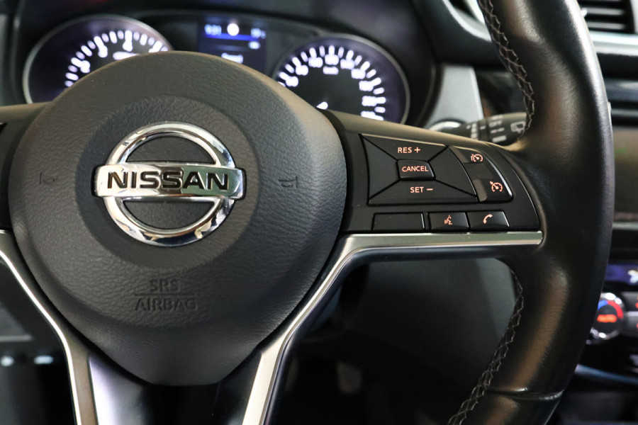 Nissan QASHQAI 1.3 DIG-T Premium Edition AVM NAVI CLIMA PANO CARPLAY 360CAMERA "21
