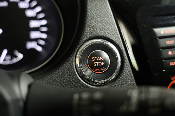 Nissan QASHQAI 1.3 DIG-T Premium Edition AVM NAVI CLIMA PANO CARPLAY 360CAMERA "21