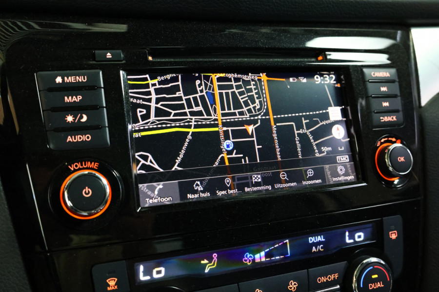 Nissan QASHQAI 1.3 DIG-T Premium Edition AVM NAVI CLIMA PANO CARPLAY 360CAMERA "21