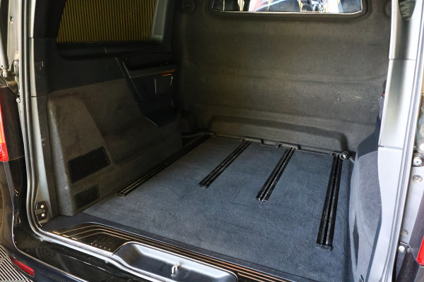 Mercedes-Benz V-Klasse 300d L2 Exclusive AMG Line AVM MEMORY BURMEISTER NAVI CLIMA 360CAM "24