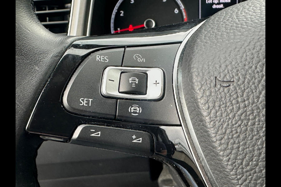 Volkswagen T-Roc 1.5 TSI Style DSG|ACC|PDC|CARPLAY|NAVI|