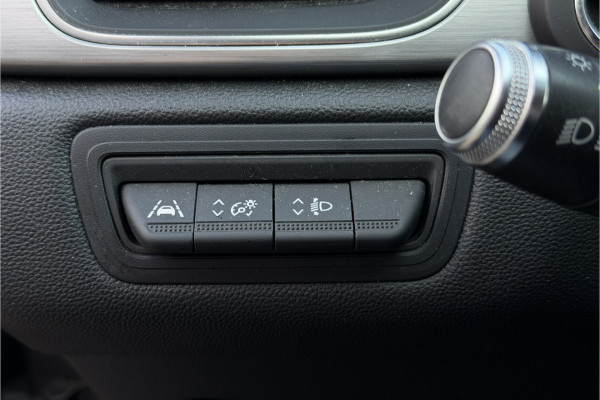 Renault Captur 1.3 TCe 140 Intens | Camera | Keyless | Clima | NAVI