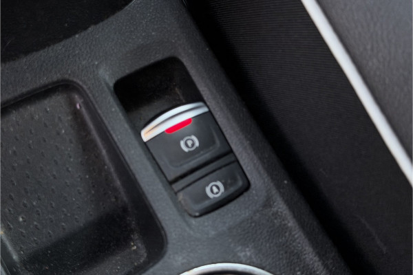 Renault Captur 1.3 TCe 140 Intens | Camera | Keyless | Clima | NAVI