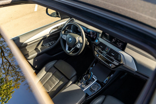 BMW iX3 High Executive 80 kWh I 98% I Pano I HUD I H&K I ACC I BTW I