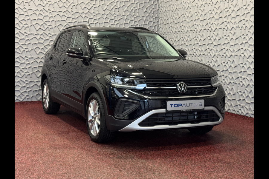 Volkswagen T-Cross ✅ NIEUWE AUTO✅TSI 17''LMV DODE HOEK TREKHAAK CAMERA VIR.COCKPIT STOELVERW. ADAP.CRUISE LMV CARPLAY 2025 ✅Top Auto's Wijchen , 30 Jaar Specialist in Volkswagen  : Alle Type's : R-Line Edition / Style / First Edition / Highline / Life , Zowel PHEV / HEV / MHEV / Benzine ✅