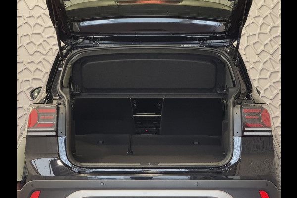 Volkswagen T-Cross ✅ NIEUWE AUTO✅TSI 17''LMV DODE HOEK TREKHAAK CAMERA VIR.COCKPIT STOELVERW. ADAP.CRUISE LMV CARPLAY 2025 ✅Top Auto's Wijchen , 30 Jaar Specialist in Volkswagen  : Alle Type's : R-Line Edition / Style / First Edition / Highline / Life , Zowel PHEV / HEV / MHEV / Benzine ✅