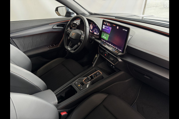 CUPRA Formentor 1.5 TSI 150 PK BENZINE CAMERA STOEL/STUUR ELEK.KLEP VERW. LED LEER CARPLAY ZWARTE.HEMEL 08/2024