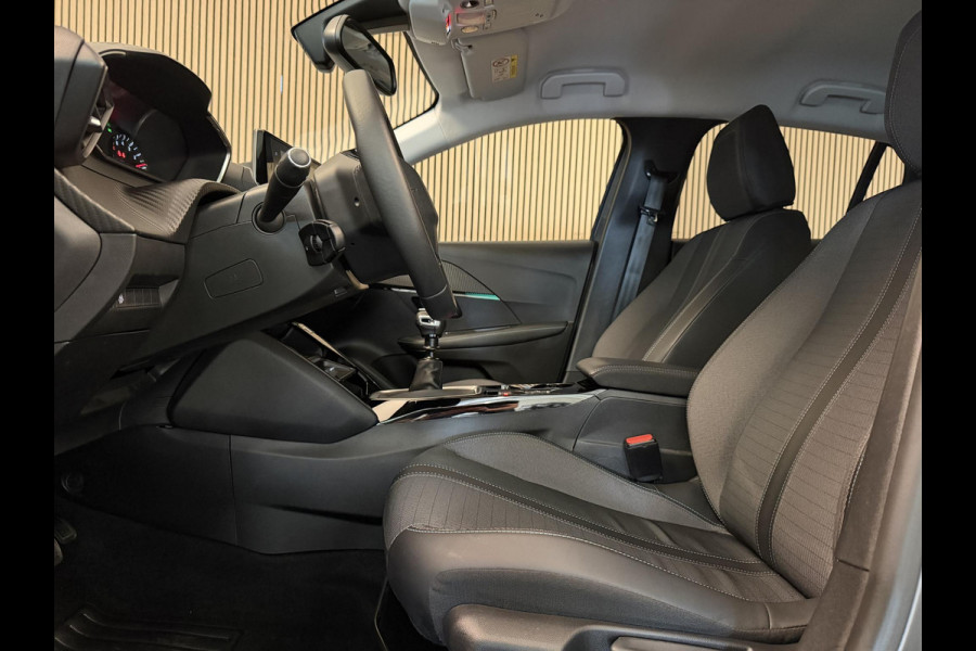 Peugeot 208 1.2 PureTech 100PK Allure Pack | Carplay | Camera | Stoelverw. | Keyless | Incl. garantie