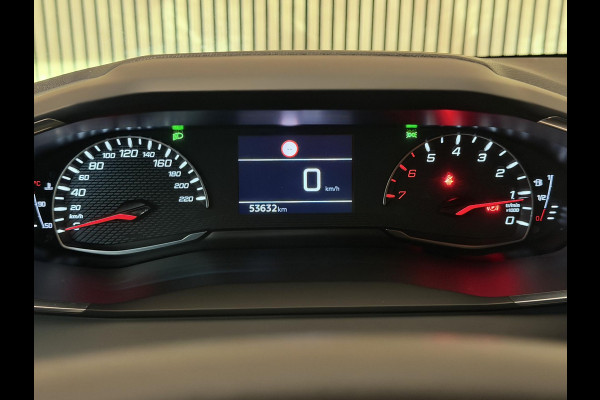 Peugeot 208 1.2 PureTech 100PK Allure Pack | Carplay | Camera | Stoelverw. | Keyless | Incl. garantie