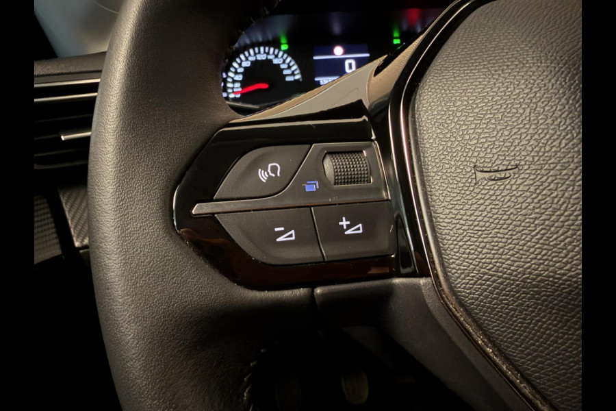 Peugeot 208 1.2 PureTech 100PK Allure Pack | Carplay | Camera | Stoelverw. | Keyless | Incl. garantie