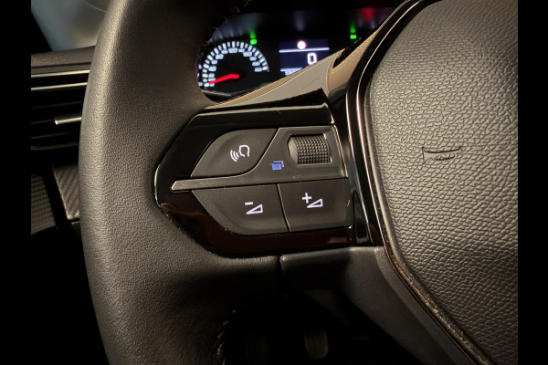 Peugeot 208 1.2 PureTech 100PK Allure Pack | Carplay | Camera | Stoelverw. | Keyless | Incl. garantie