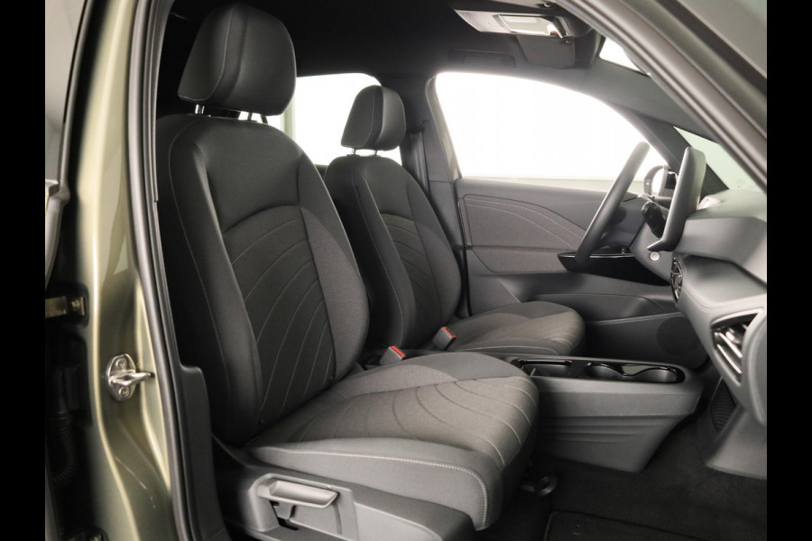 Volkswagen ID.3 Pro Limited Edition 58 kWh 204 PK | 20 Inch| Stoelverwarming | Achteruitrijcamera | Navigatie