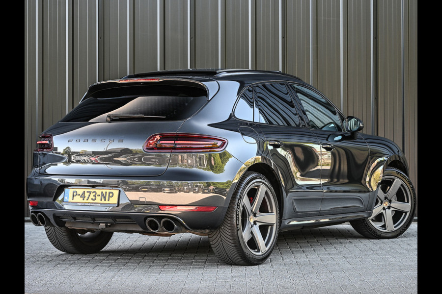Porsche Macan 3.6 Turbo Performance Package 441pk | Sport Chrono | Panorama dak | Trekhaak | Bose Sound | Privacy glass | Adaptive cruise control | Stoel ventilatie
