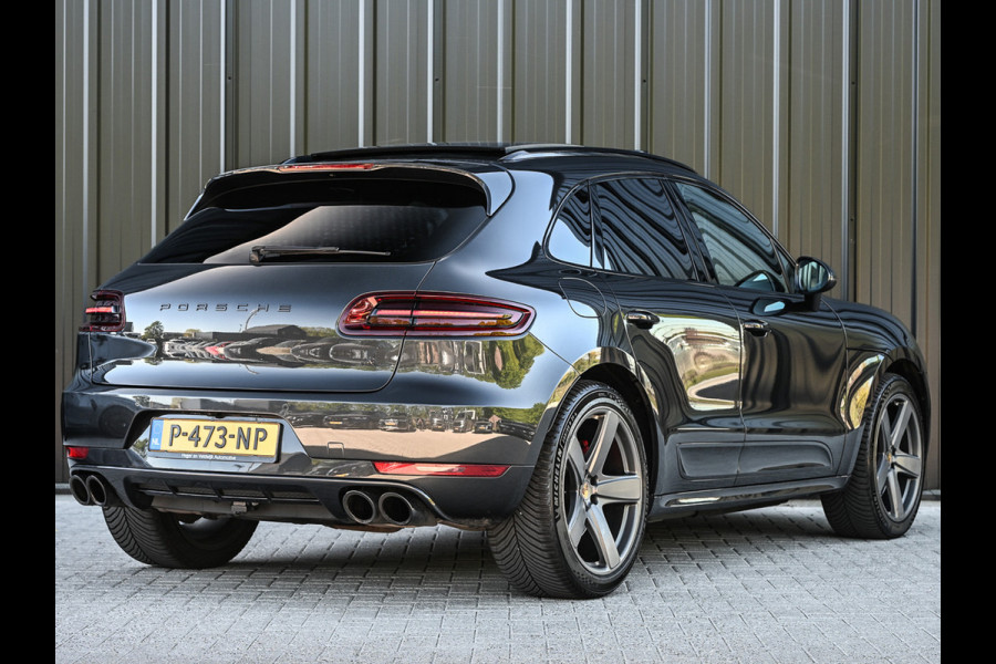 Porsche Macan 3.6 Turbo Performance Package 441pk | Sport Chrono | Panorama dak | Trekhaak | Bose Sound | Privacy glass | Adaptive cruise control | Stoel ventilatie