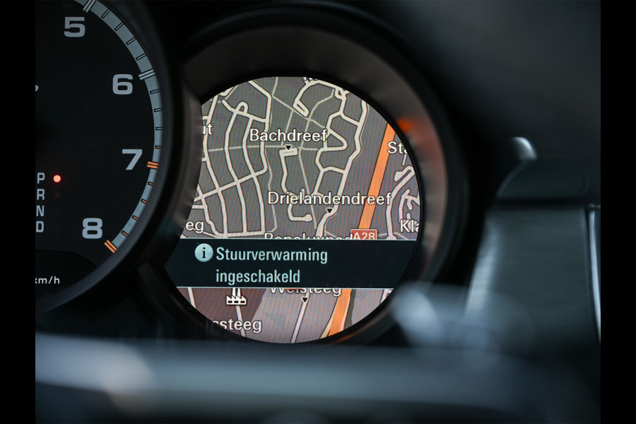 Porsche Macan 3.6 Turbo Performance Package 441pk | Sport Chrono | Panorama dak | Trekhaak | Bose Sound | Privacy glass | Adaptive cruise control | Stoel ventilatie