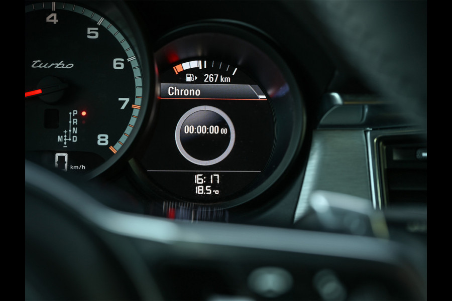 Porsche Macan 3.6 Turbo Performance Package 441pk | Sport Chrono | Panorama dak | Trekhaak | Bose Sound | Privacy glass | Adaptive cruise control | Stoel ventilatie