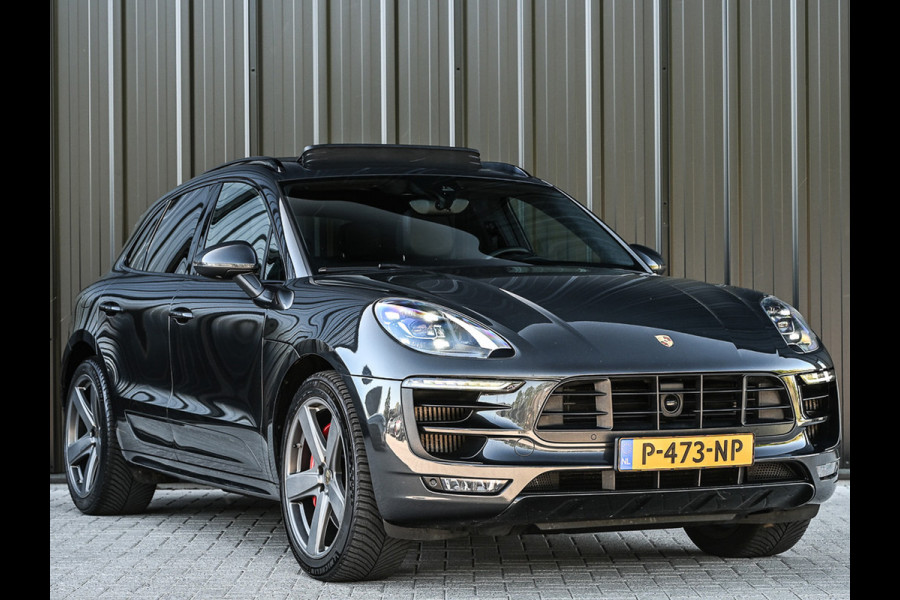 Porsche Macan 3.6 Turbo Performance Package 441pk | Sport Chrono | Panorama dak | Trekhaak | Bose Sound | Privacy glass | Adaptive cruise control | Stoel ventilatie