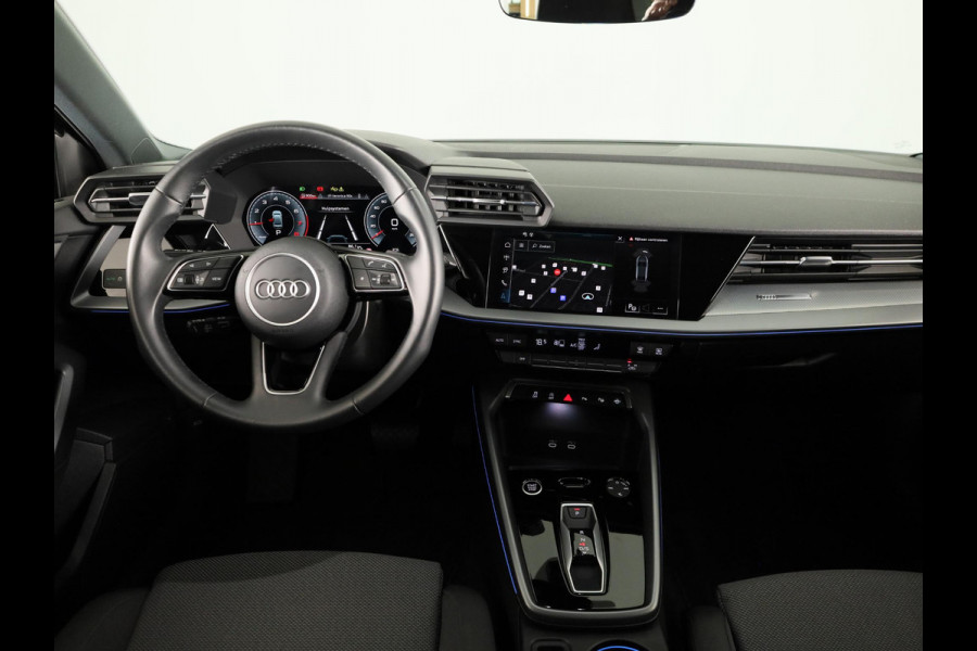 Audi A3 Limousine 35 TFSI Advanced edition 150pk | Navigatie | Parkeersensoren voor en achter | Apple carplay-/ Android auto | Led koplampen |