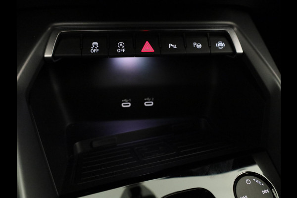 Audi A3 Limousine 35 TFSI Advanced edition 150pk | Navigatie | Parkeersensoren voor en achter | Apple carplay-/ Android auto | Led koplampen |